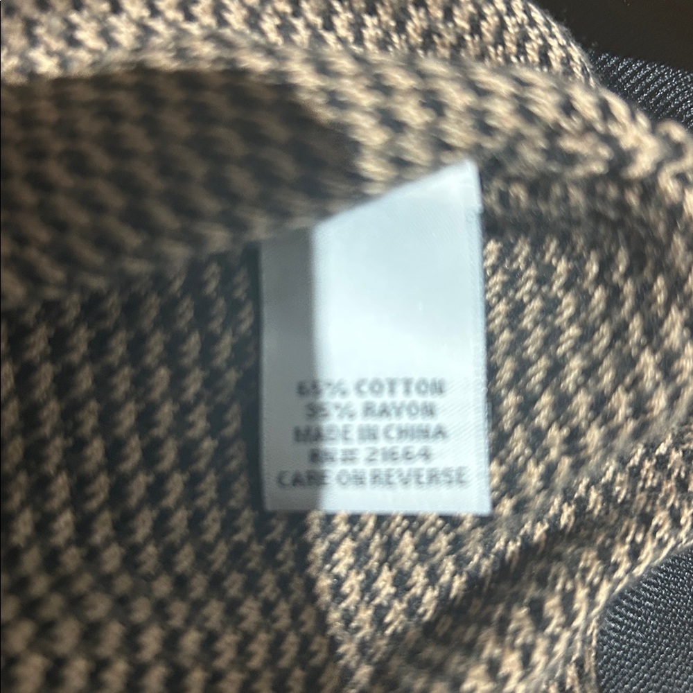 Foxcroft Women's Black and Tan Cardigan - Picture 4 of 4